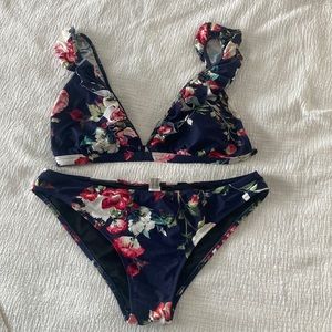 Cupshe Ruffle strap navy floral bikini